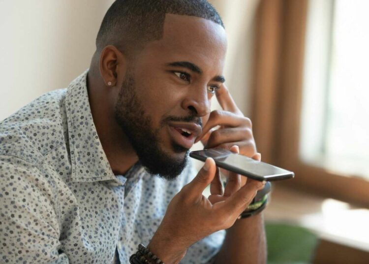 Selecteer kandidaten aan de hand van hun stem met Nederlands Voice Your Future