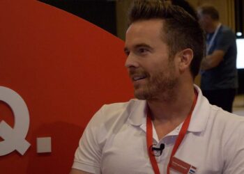 Interview met Tycho van Paassen (VONQ): ‘Als je wilt groeien, moet je buiten de landgrenzen kijken’