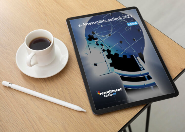 Download het inspirerende e-book e-Assessments Outlook 2023