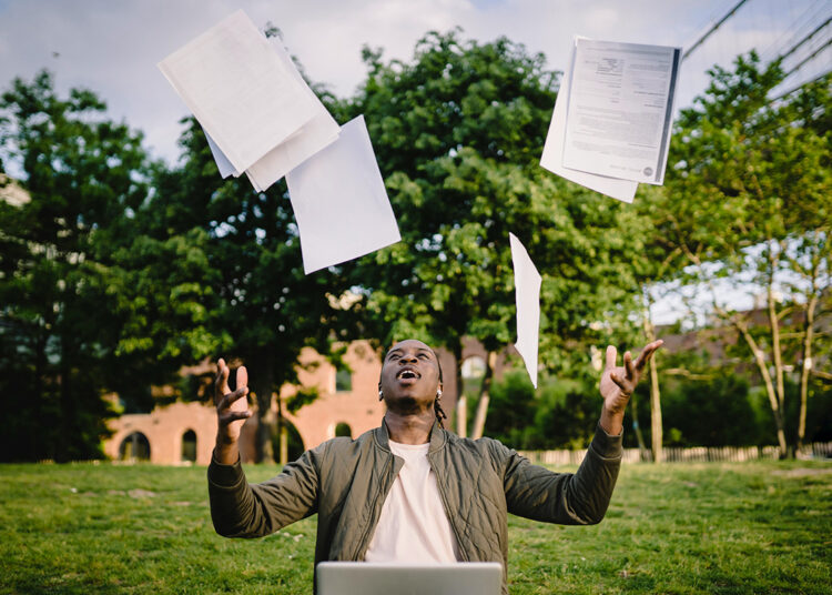 Mannen gebruiken vaker AI bij solliciteren dan vrouwen